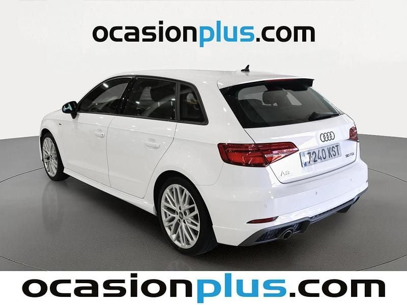 Usado Audi A3 S-Line 116 CV (85 kW) 2019 Blanco Berlina