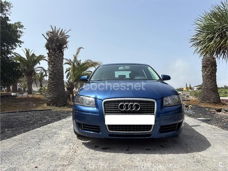 Azul Usado 2007 Audi A3 Ambiente Berlina | 5500 € (Precio justo) - Imagen 1/4