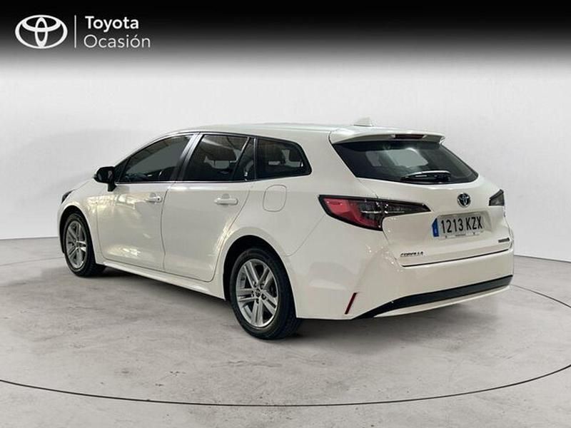 Usado Toyota Corolla Business Edition 122 CV (89 kW) 2019 Blanco Familiar