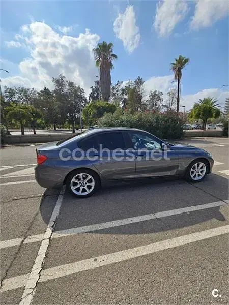 Usado BMW 320 184 CV (135 kW) 2013 Gris / plata Berlina