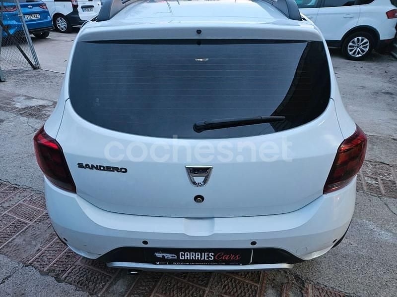 Usado Dacia Logan Ambiance 73 CV (53 kW) 2017 Blanco Berlina