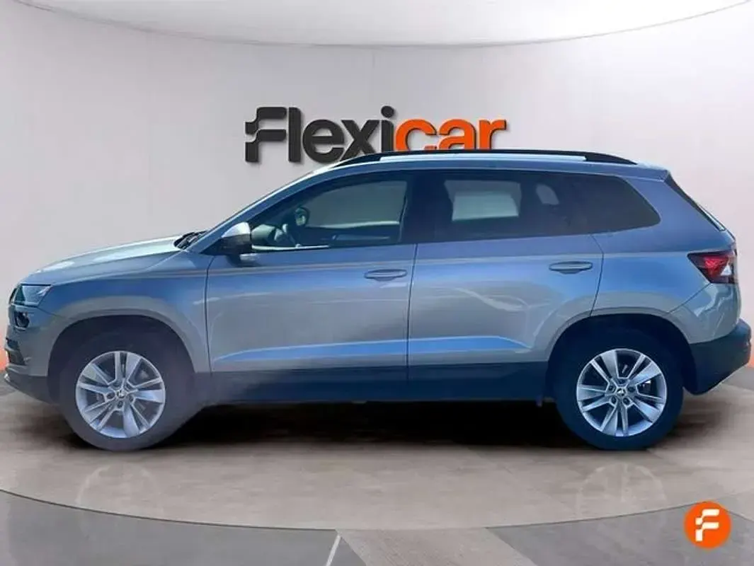Usado Skoda Karoq Ambition 150 CV (110 kW) 2020 Gris SUV