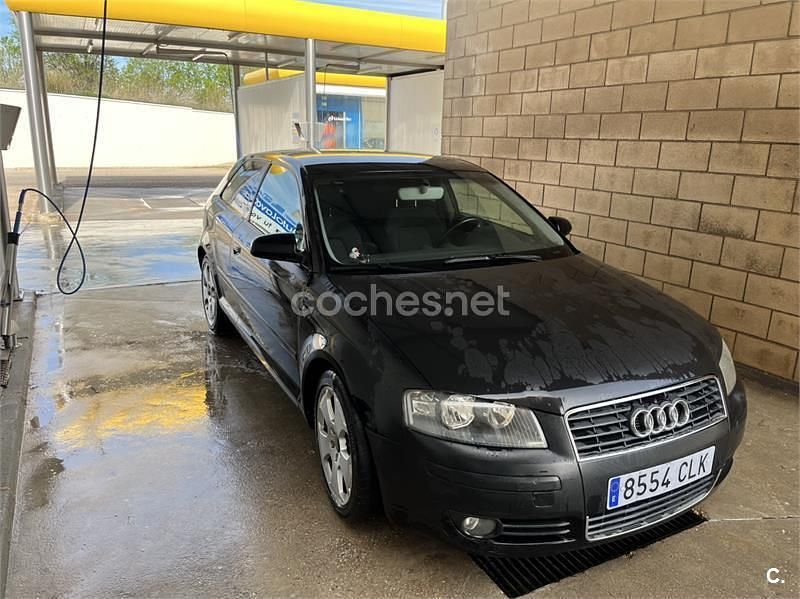 Käytetty Audi A3 Ambition 100 HP (73 kW) 2003 Musta Viistoperä