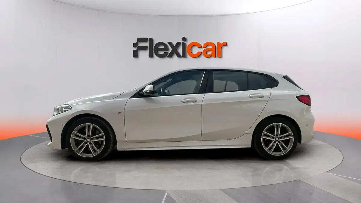 Usado BMW 118 136 CV (100 kW) 2021 Blanco Berlina