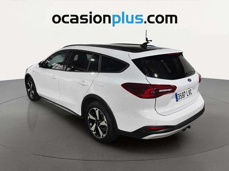 Usado Ford Focus Active 125 CV (91 kW) 2021 Blanco Utilitario