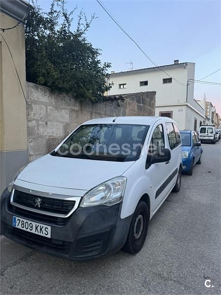 Blanco Usado 2016 Peugeot Partner Tepee Access Monovolumen | 7550 € (Buen precio) - Imagen 1/4