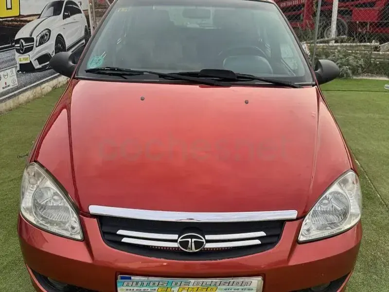 Usado Tata Indica 85 CV (62 kW) 2011 Granate Berlina