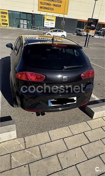 Usado Seat Leon FR 140 CV (102 kW) 2010 Negro Berlina