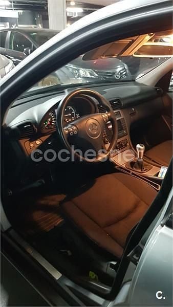 Usado Mercedes C220 Sport Edition 150 CV (110 kW) 2005 Gris / plata Berlina
