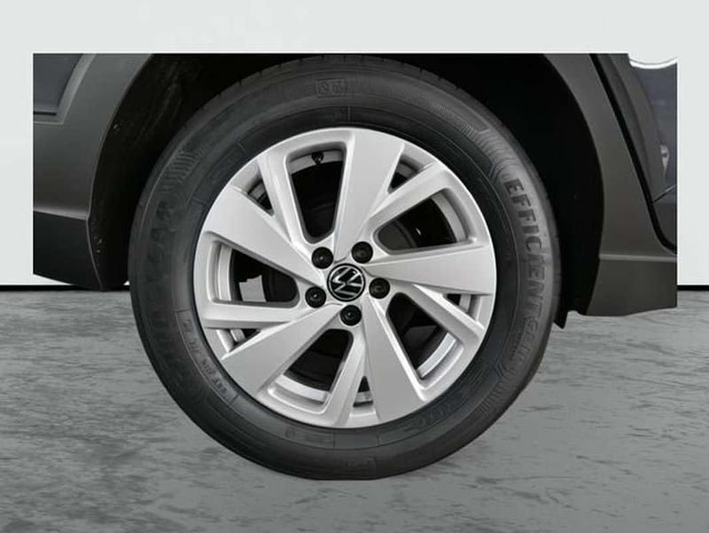 Usado VW Taigo 95 CV (69 kW) 2023 Gris SUV