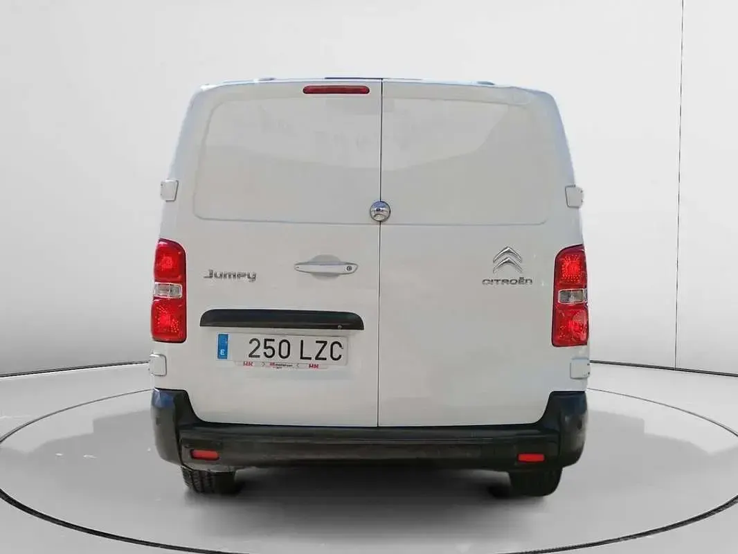 Usado Citroën Jumpy 102 CV (75 kW) 2022 Blanco Monovolumen