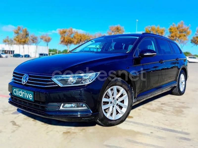 Usado VW Passat 120 CV (88 kW) 2016 Negro Familiar