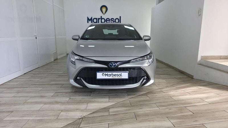 Usado Toyota Corolla Active 122 CV (89 kW) 2022 Plateado Utilitario