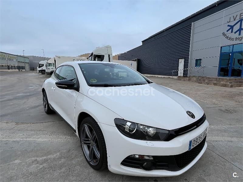 Usado VW Scirocco 140 CV (102 kW) 2012 Blanco Coupe