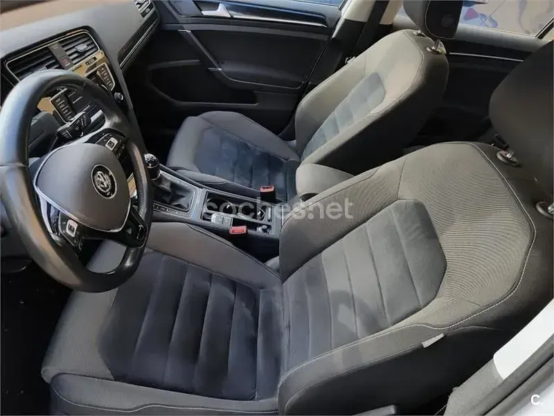 Usado VW Golf VII Sportline 105 CV (77 kW) 2015 Blanco Berlina