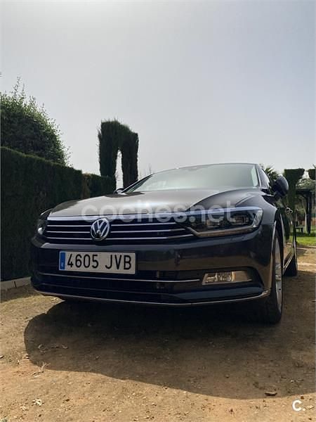 Usado VW Passat Sportline 150 CV (110 kW) 2016 Marrón Berlina