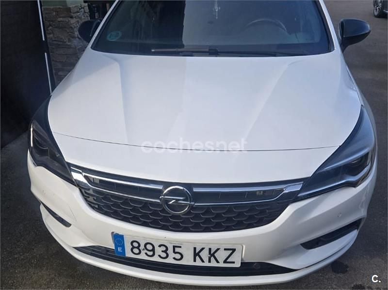 Usado Opel Astra Dynamic 125 CV (91 kW) 2018 Blanco Berlina