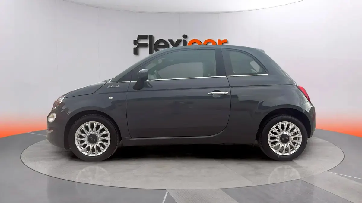 Usado Fiat 500 Club 71 CV (52 kW) 2022 Gris Berlina