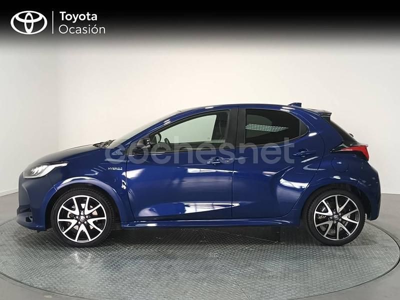 Usado Toyota Yaris Hybrid Style 116 CV (85 kW) 2021 Azul Berlina