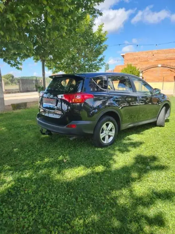 Usado Toyota RAV4 Advance 124 CV (91 kW) 2013 Negro SUV