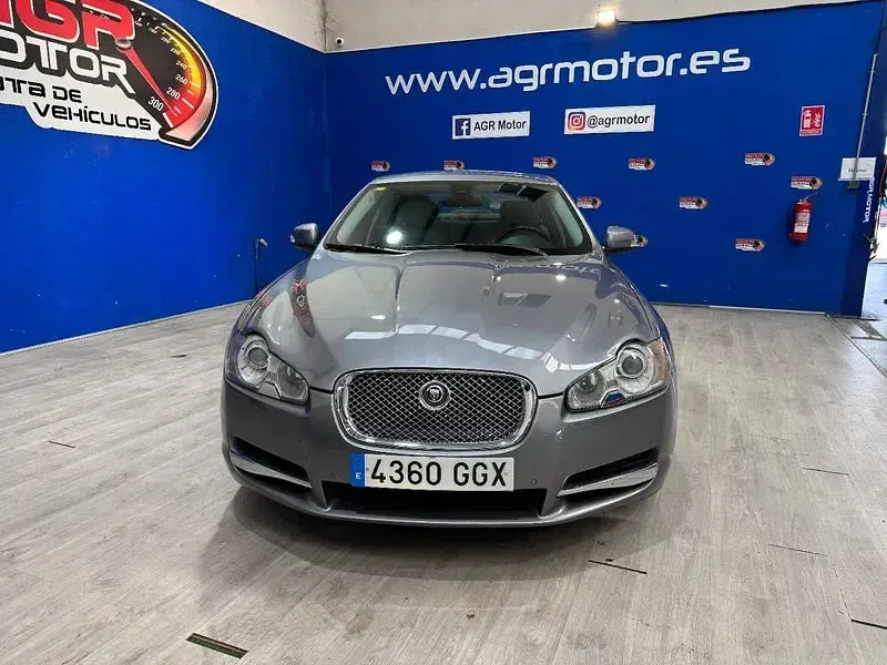 Usado Jaguar XF Luxury 207 CV (152 kW) 2008 Gris / plata Berlina