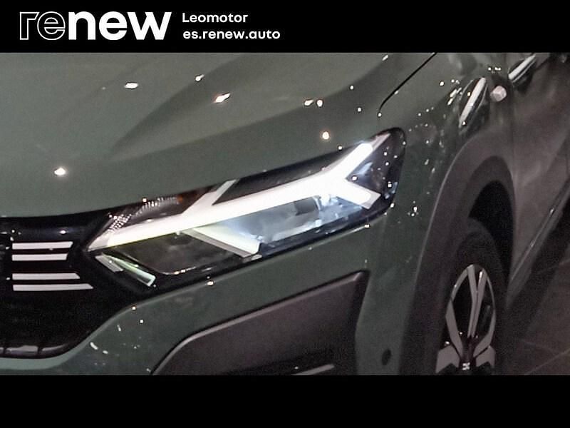 Usado Dacia Sandero Expression 110 CV (80 kW) 2023 Verde Berlina