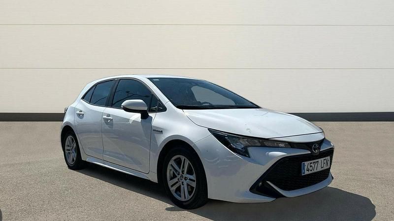 Blanco Usado 2020 Toyota Corolla Active Berlina | 19.000 € (Buen precio) - Imagen 1/4