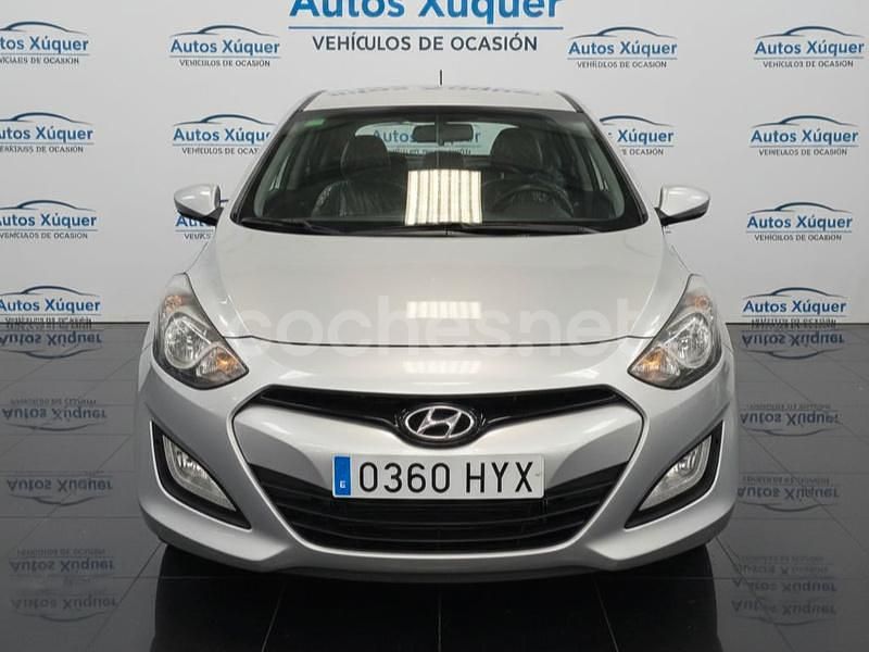 Usado Hyundai i30 Style 135 CV (99 kW) 2014 Gris / plata Berlina