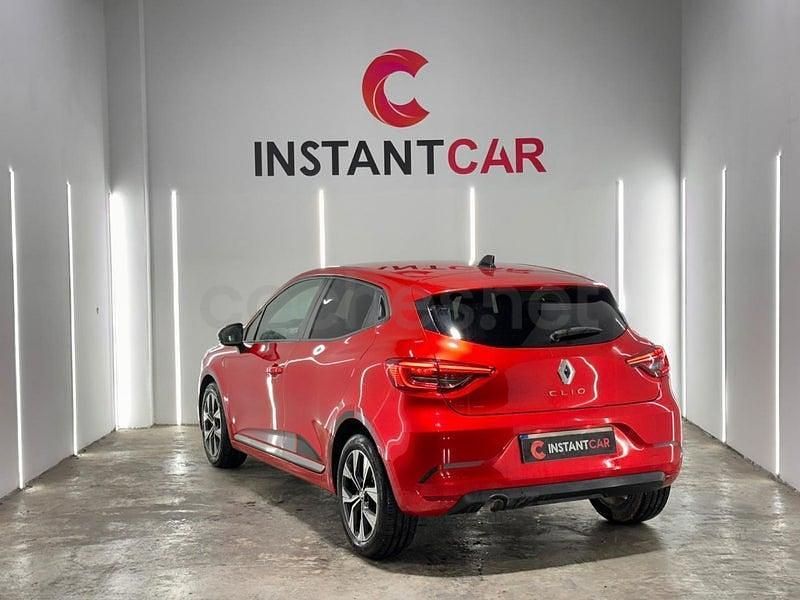 Usado Renault Clio V Business 90 CV (66 kW) 2023 Rojo Berlina