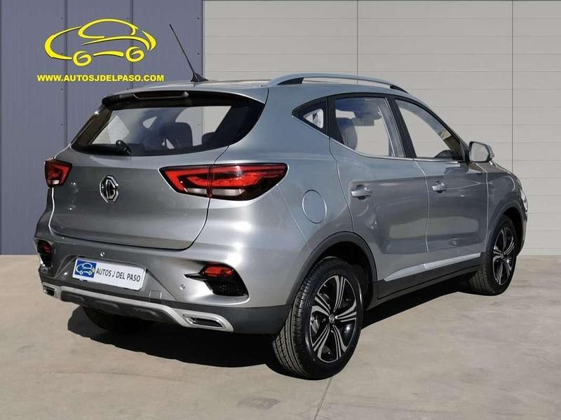 Usado MG ZS Comfort 106 CV (77 kW) 2022 Gris SUV