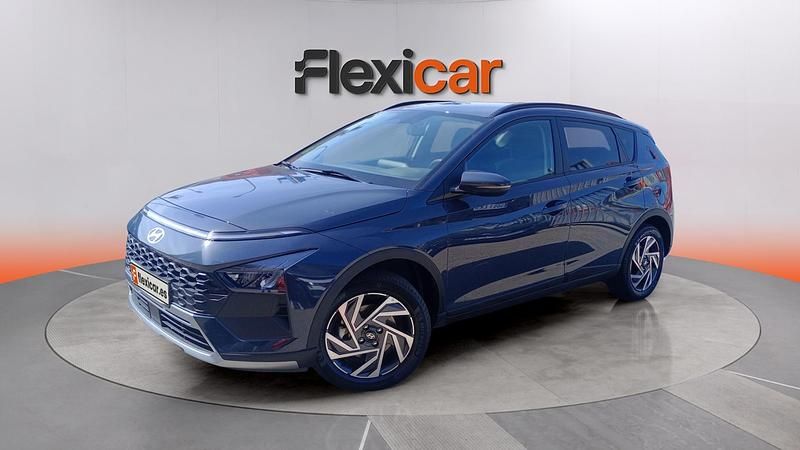 Usado Hyundai Bayon 84 CV (61 kW) 2024 Gris SUV