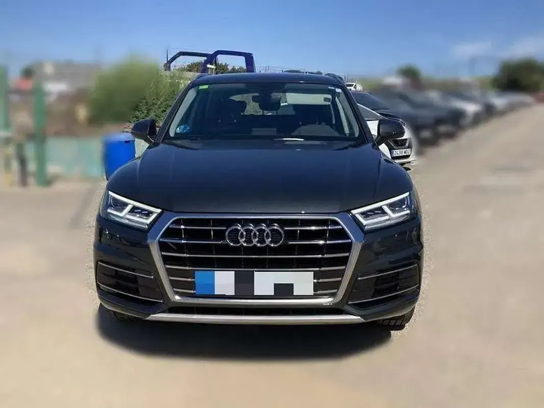 Usado Audi Q5 Design 163 CV (119 kW) 2020 Gris SUV