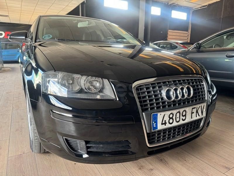 Usado Audi A3 Attraction 102 CV (75 kW) 2007 Negro Utilitario