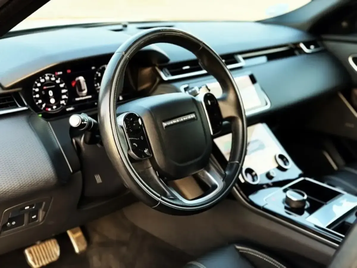 Usado Land Rover Range Rover Velar SE Dynamic 180 CV (132 kW) 2020 Beige SUV