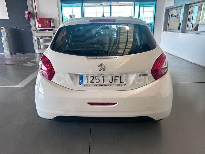 Usado Peugeot 208 Business-Line 68 CV (50 kW) 2015 Blanco Utilitario