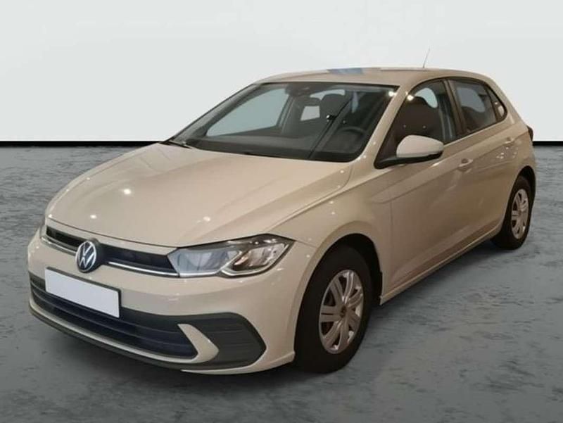 Usado VW Polo 95 CV (69 kW) 2023 Gris Utilitario