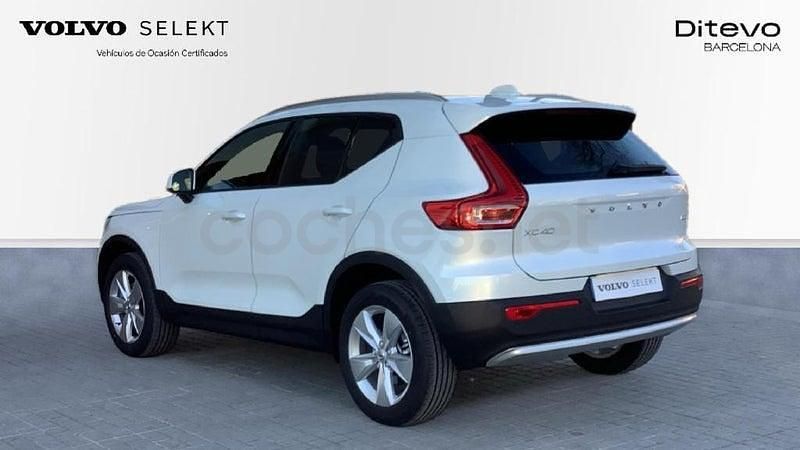 Usado Volvo XC40 Core 163 CV (119 kW) 2024 Blanco SUV