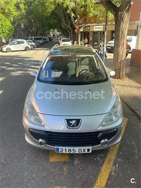 Usado Peugeot 307 136 CV (100 kW) 2007 Gris / plata Familiar