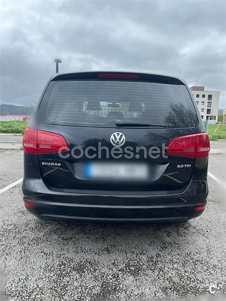 Usado VW Sharan Sport 140 CV (102 kW) 2012 Negro Monovolumen