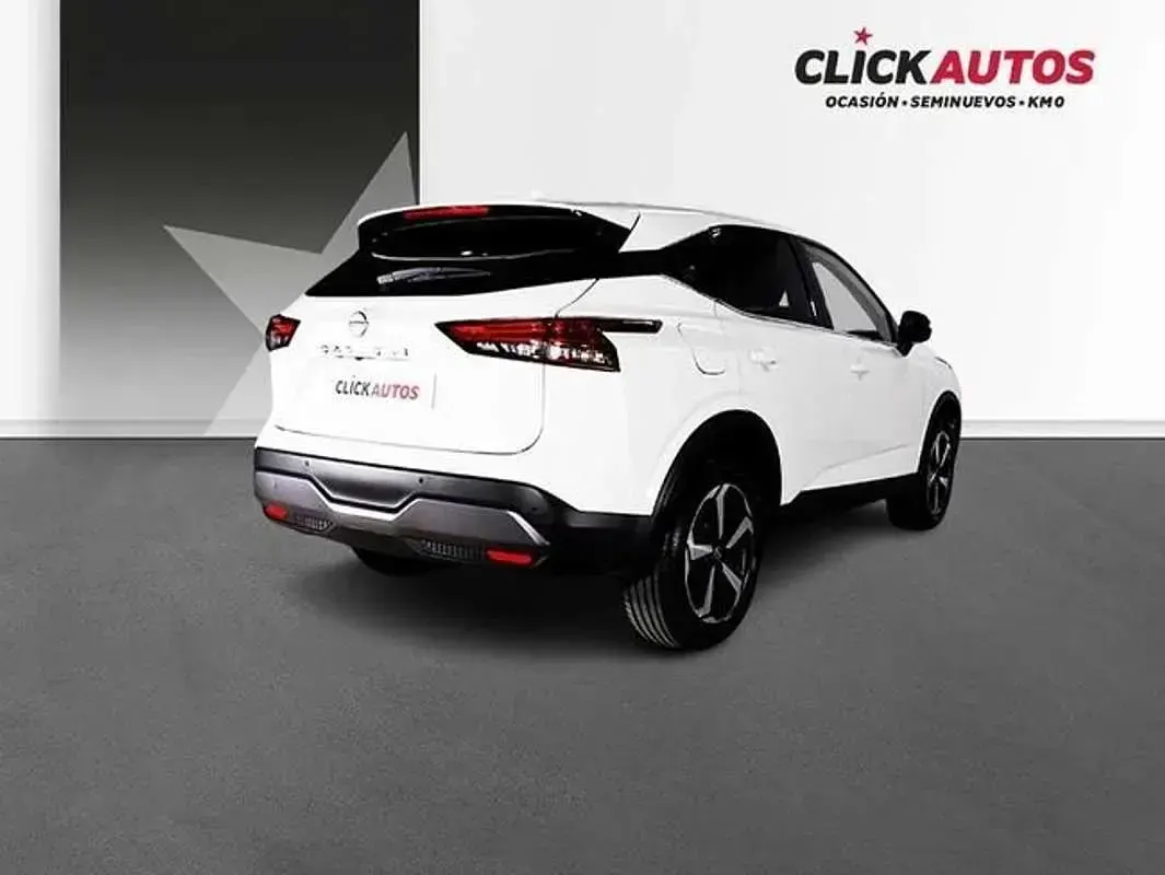 Usado Nissan Qashqai N-Connecta 162 CV (119 kW) 2023 Blanco SUV