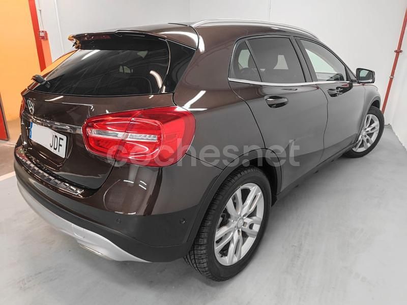 Usado Mercedes GLA200 Edition 1 136 CV (100 kW) 2015 Marrón SUV
