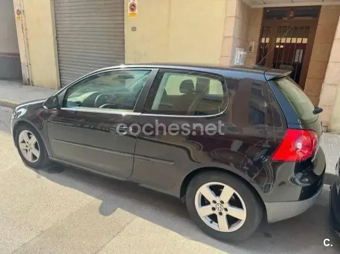 Usado VW Golf V GT 140 CV (102 kW) 2007 Negro Berlina
