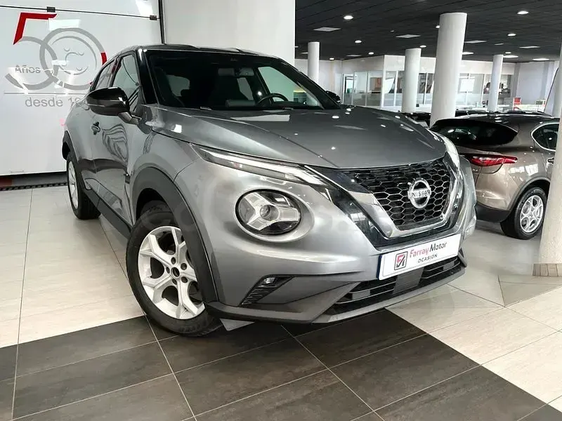 Usado Nissan Juke N-Connecta 114 CV (83 kW) 2022 Gris / plata SUV