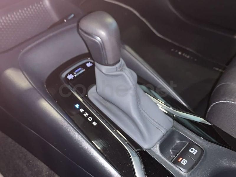 Usado Toyota Corolla Active 122 CV (89 kW) 2021 Azul Berlina