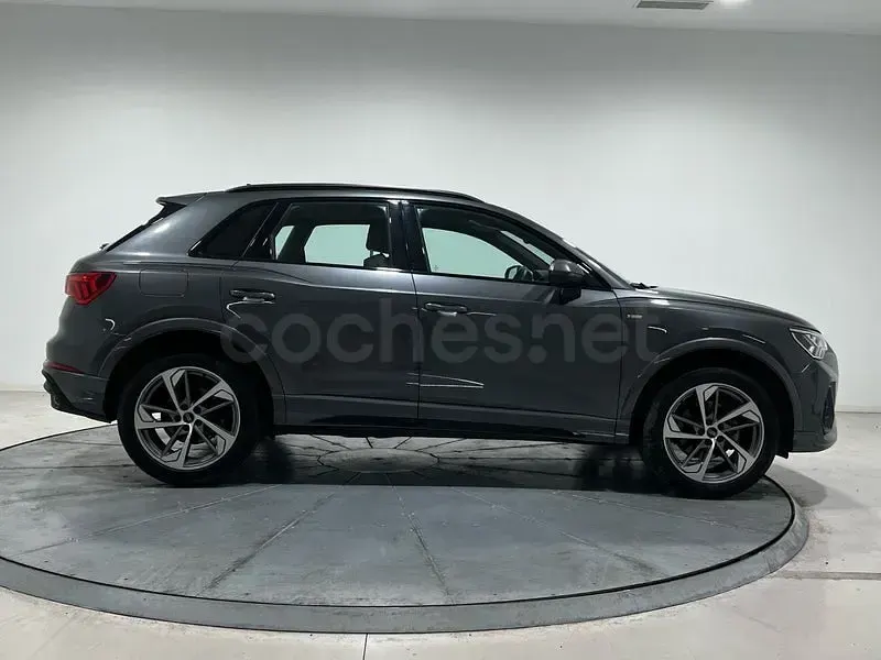 Usado Audi Q3 150 CV (110 kW) 2024 Gris / plata SUV