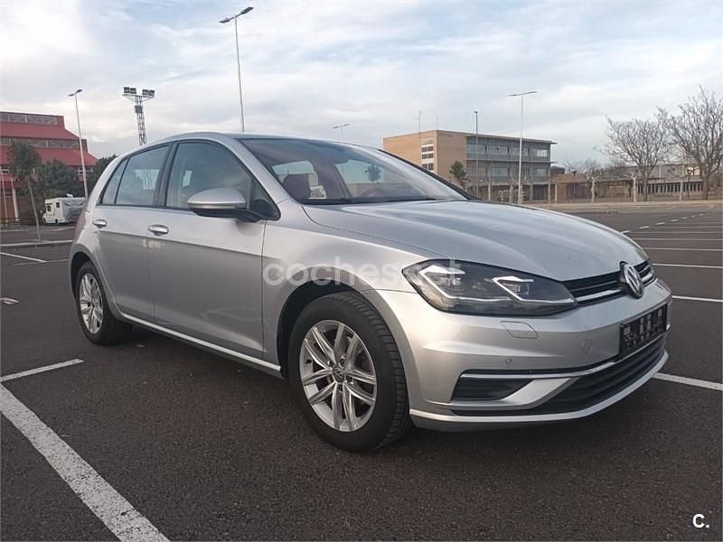 Usado VW Golf VII Sportline 150 CV (110 kW) 2019 Gris / plata Berlina