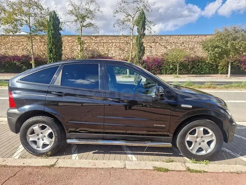 Usado SsangYong Actyon 140 CV (102 kW) 2009 Negro SUV