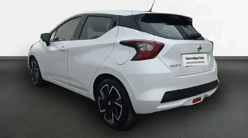 Usado Nissan Micra Acenta 92 CV (67 kW) 2021 Glaze white (metalizado) Utilitario