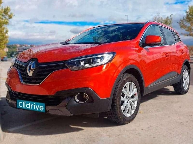 Usado Renault Kadjar Zen 110 CV (80 kW) 2016 Rojo SUV