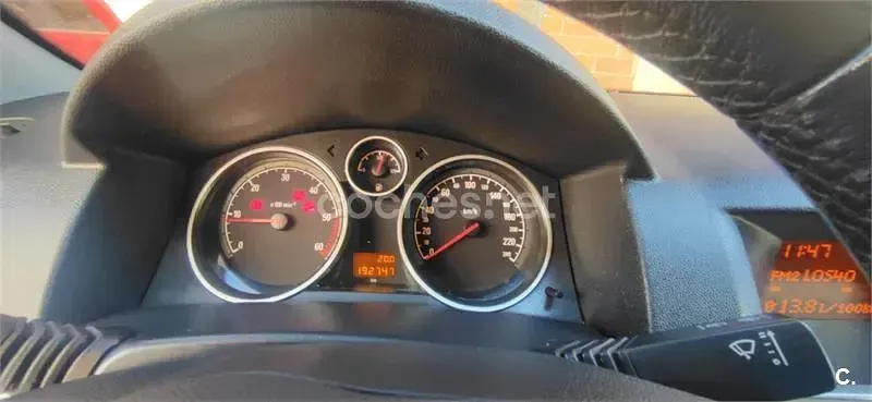 Usado Opel Astra Enjoy 100 CV (73 kW) 2006 Negro Berlina